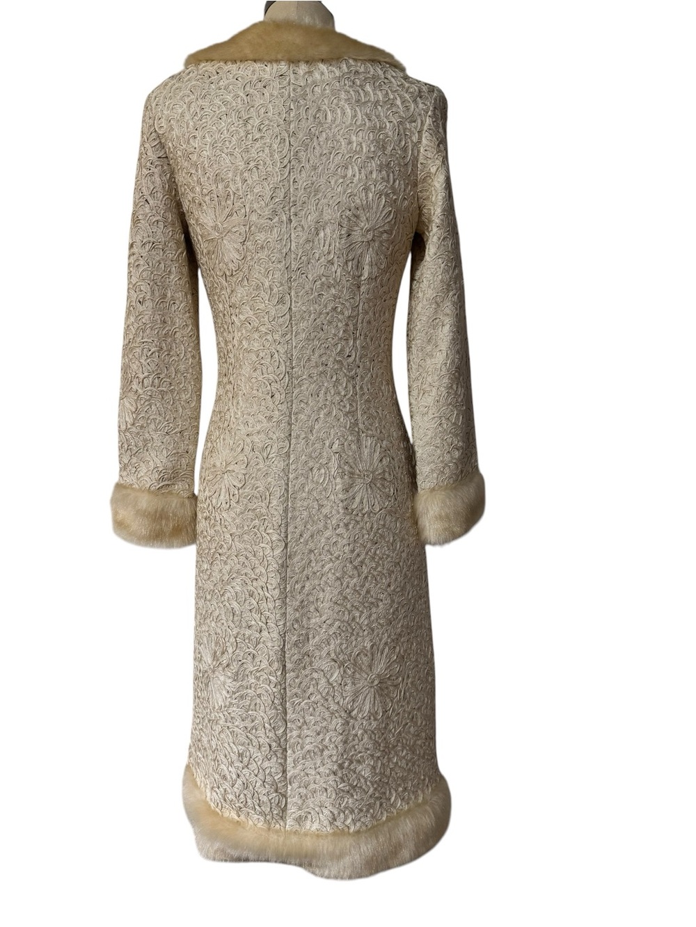 Vintage Sue Wong Nocturne Embroidered Champagne/Ivory Coat Faux Fur Trim Size - Picture 5 of 16